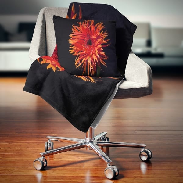 Designart Spider Gerbera Daisy Watercolor Flowers Throw Blanketwork Overstock 22354405