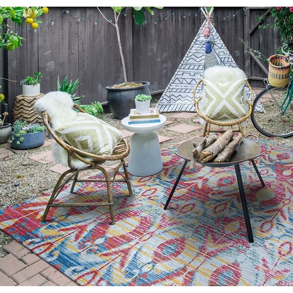 Paradise Jardin Pink Indoor/Outdoor Area Rug - 7'6" x 10'9"