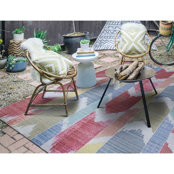 Paradise Medellin Indoor/Outdoor Area Rug - 5'10 x 9'2"
