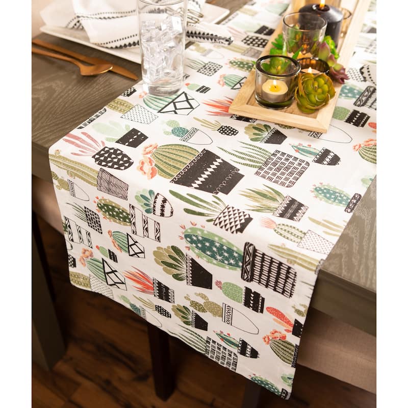 Design Imports Harelquin Print Table Runner (0.25 inches high x 14 inches wide x 72 inches deep)