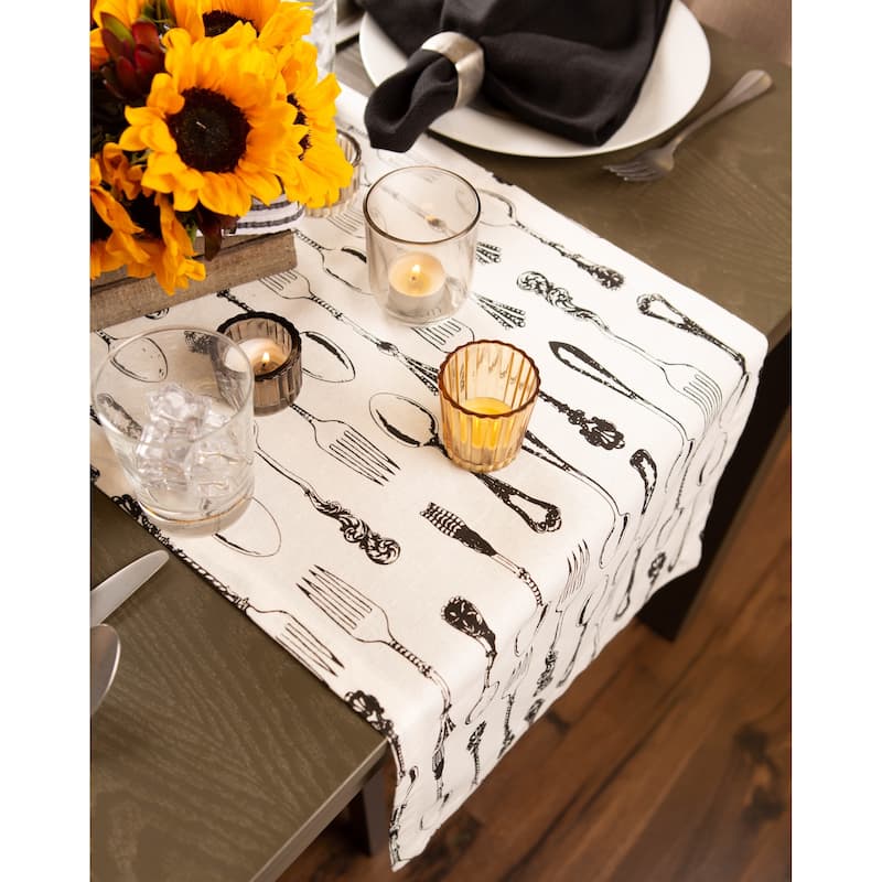Design Imports Harelquin Print Table Runner (0.25 inches high x 14 inches wide x 72 inches deep)