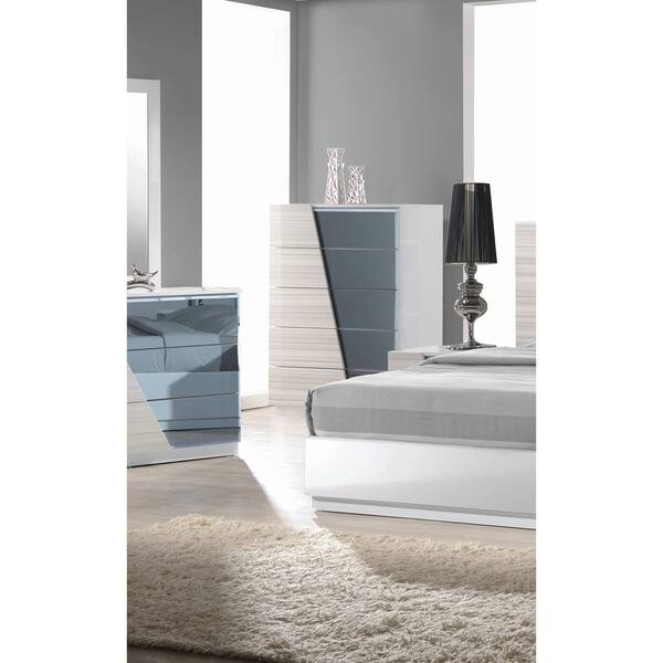 Shop Best Master Furniture Zebra Gray 5 Drawer Chest Free