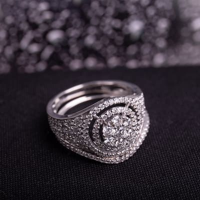 Miadora Signature Collection 14k White Gold 1 1/2ct TDW Diamond Double Halo Cluster Bridal Set
