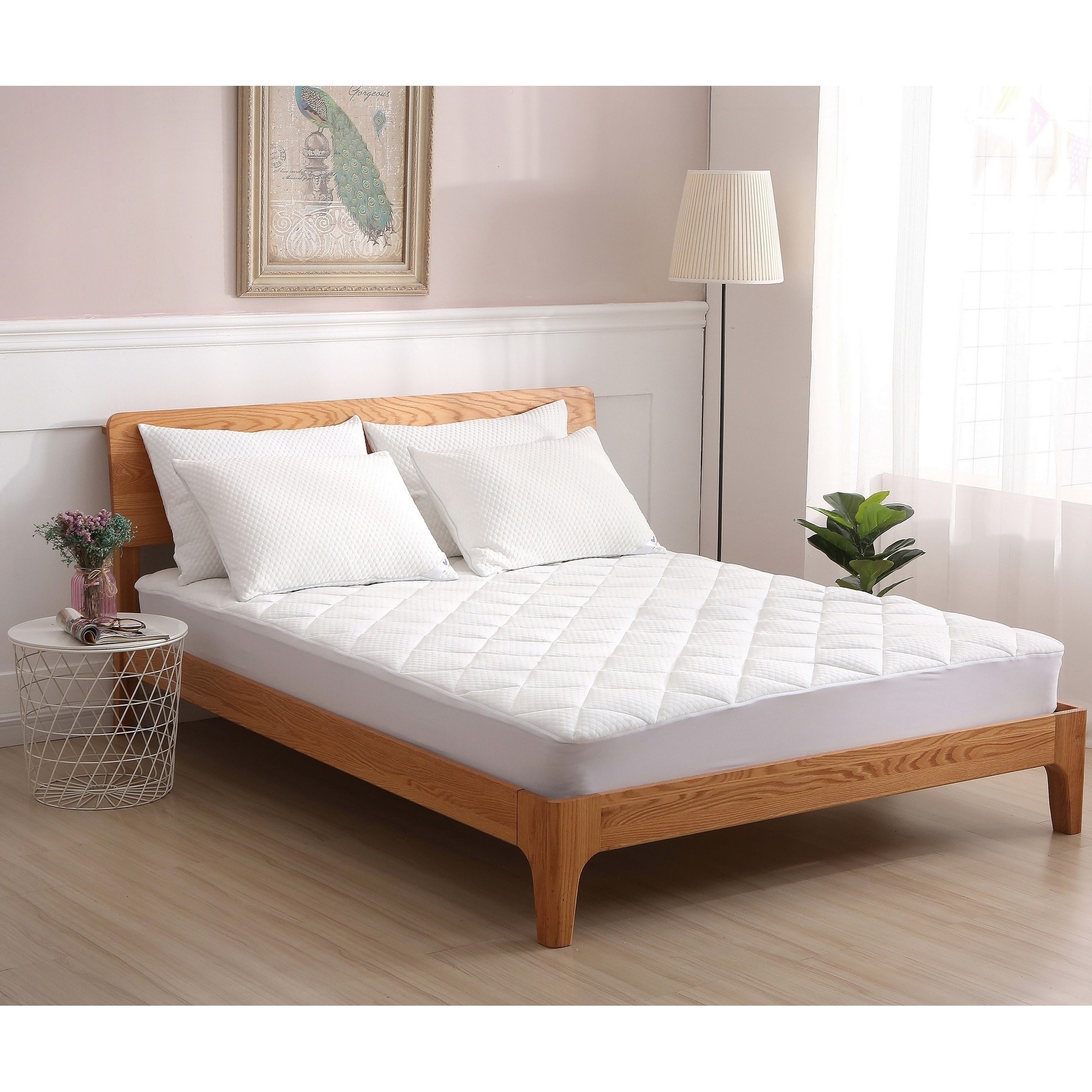 https://ak1.ostkcdn.com/images/products/22525444/St.-James-Home-Cooling-Knit-Fabric-Mattress-Pad-e17d322f-46f9-425a-bf6b-137056ce235f.jpg