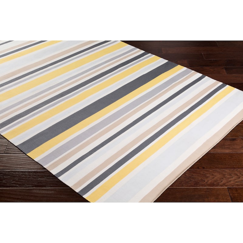 Breisgau Traditional Striped Indoor/ Outdoor Accent Rug - 2' x 3'