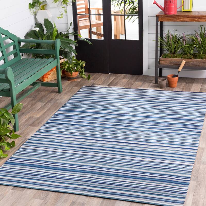 Giornico Classic Striped Indoor/ Outdoor Accent Rug - 2' x 3'