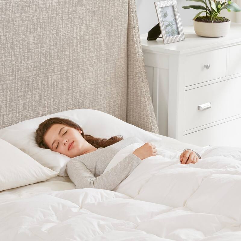 True North by Sleep Philosophy All Season Warmth White 100-percent Cotton Oversized Down Comforter