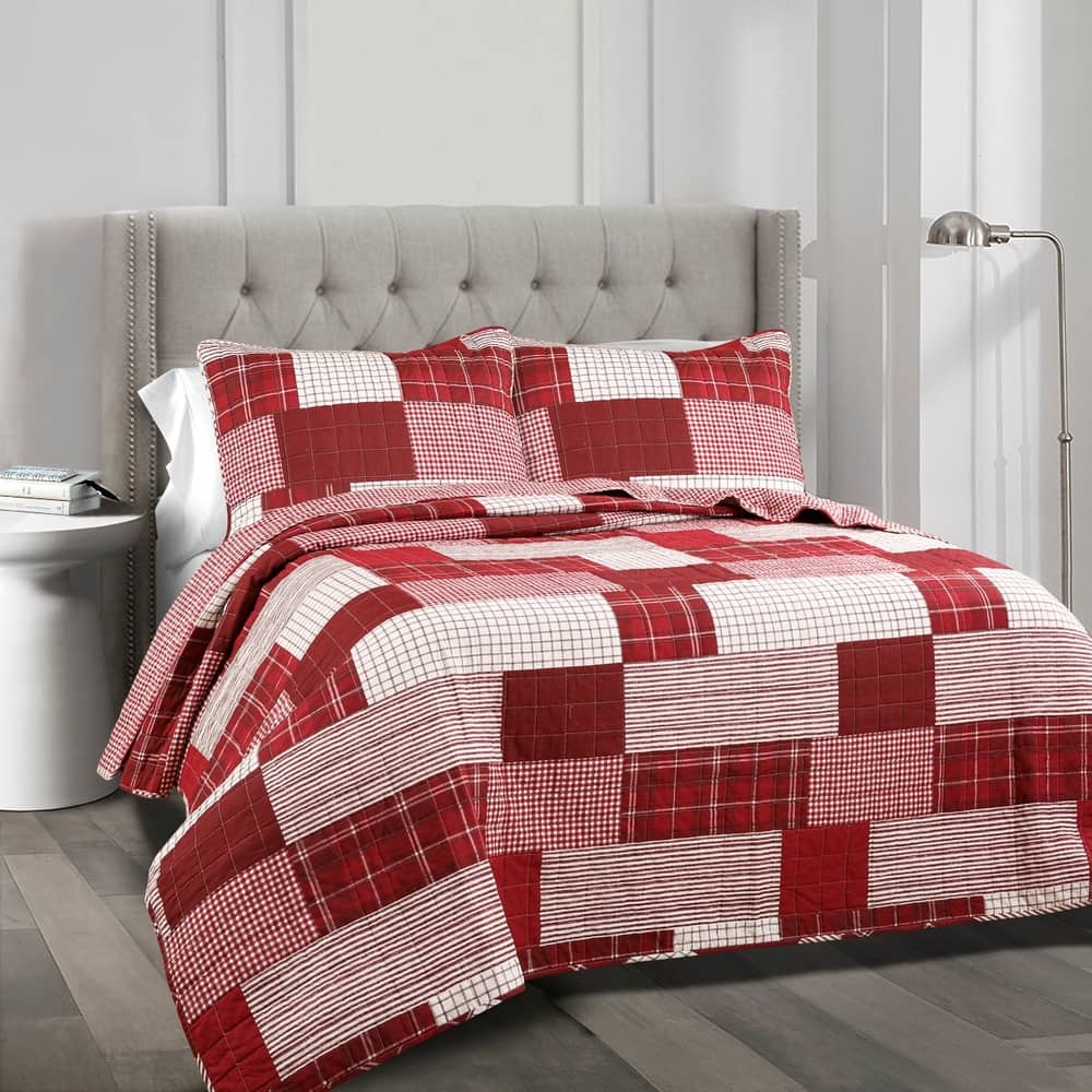 Lush Decor Greenville Quilt Set