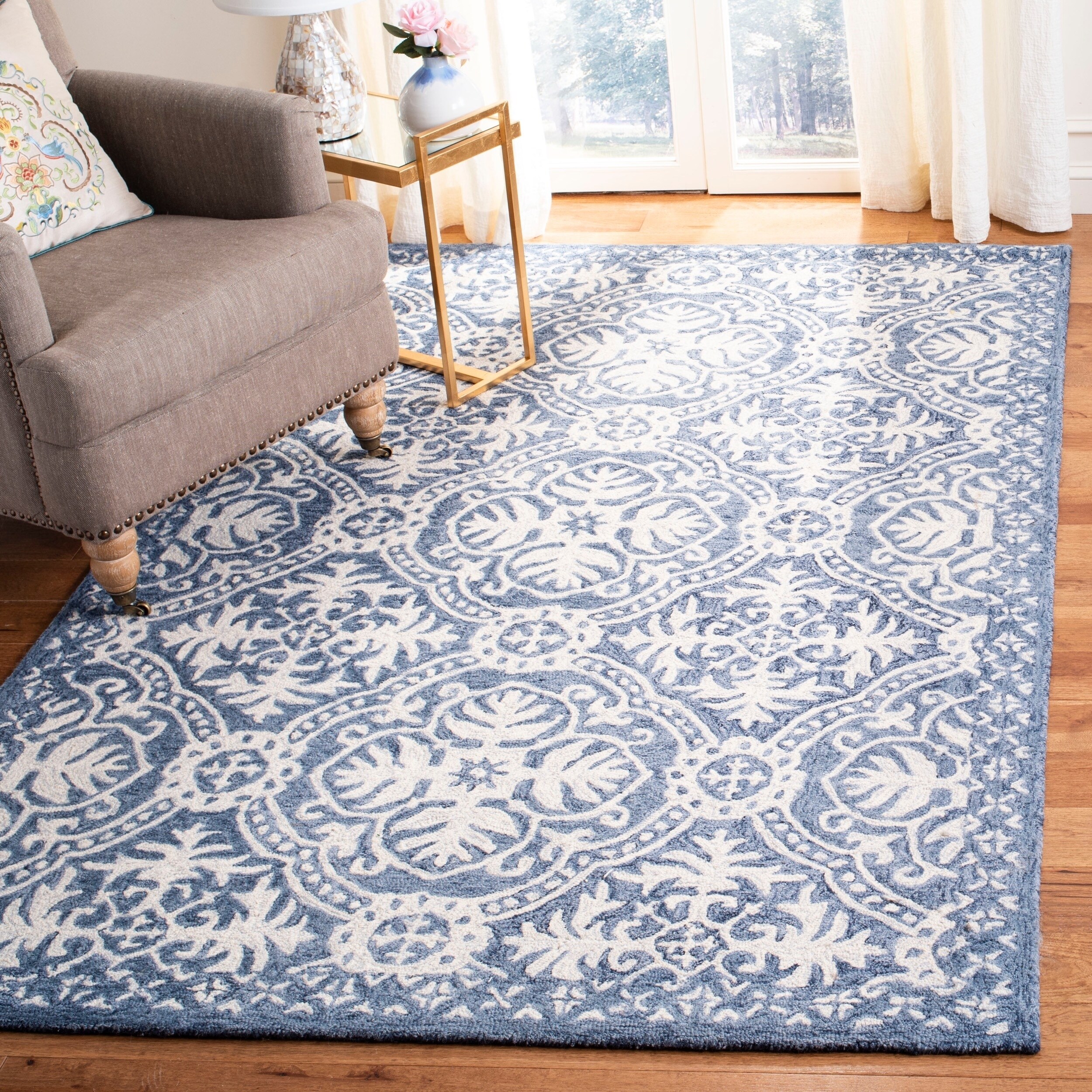 Shop Safavieh Handmade Micro-Loop Transitional Blue / Ivory Wool Rug ...