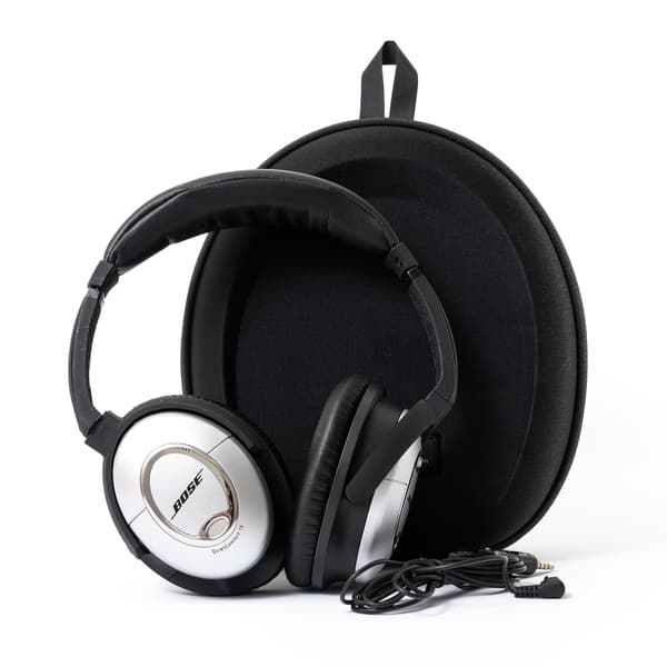Bose Quietcomfort 15 Acoustic Noise Cancelling Headphones By Bose Http Www Amazon Noise Cancelling Headphones Best Noise Cancelling Headphones Headphones