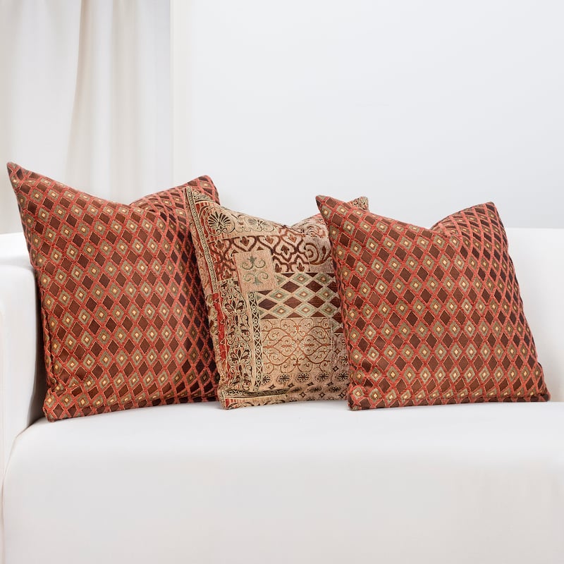 Siscovers Double Diamond Zippered Accent Pillow