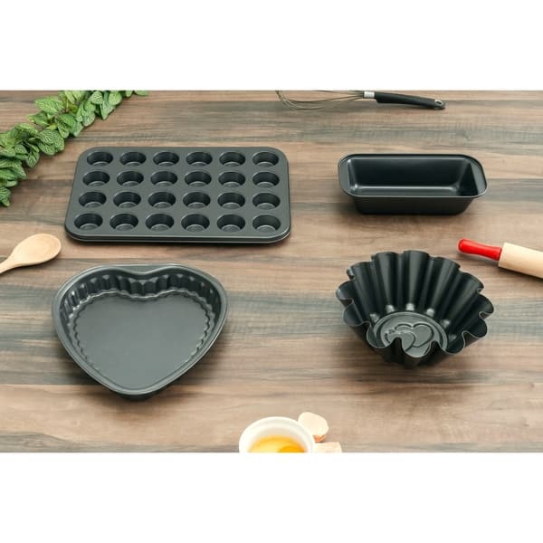 Home Basics Fluted Cake Pan