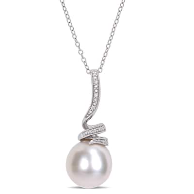 Miadora Sterling Silver Cultured Freshwater Pearl Diamond Swirl Pearl Drop Necklace (11-12mm)