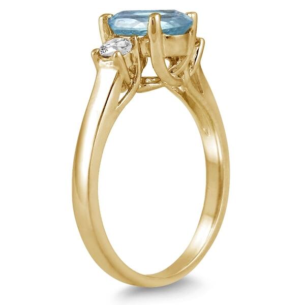 14k Yellow Gold Oval Aquamarine And Diamond Three Stone Ring 14k Yellow Gold Oval Aquamarine And Diamond Three Stone Ring