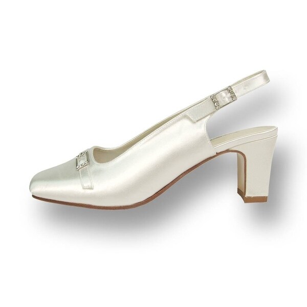 dyeable shoes wide width