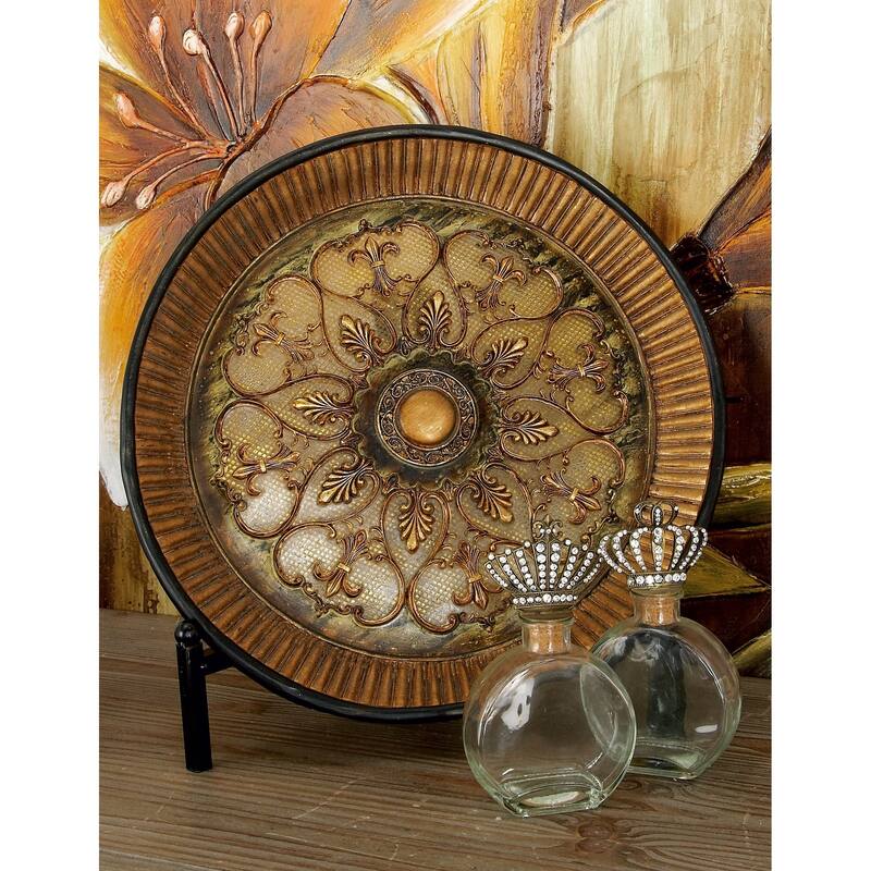 Gold Polystone Embossed Detail Scroll Charger with Stand