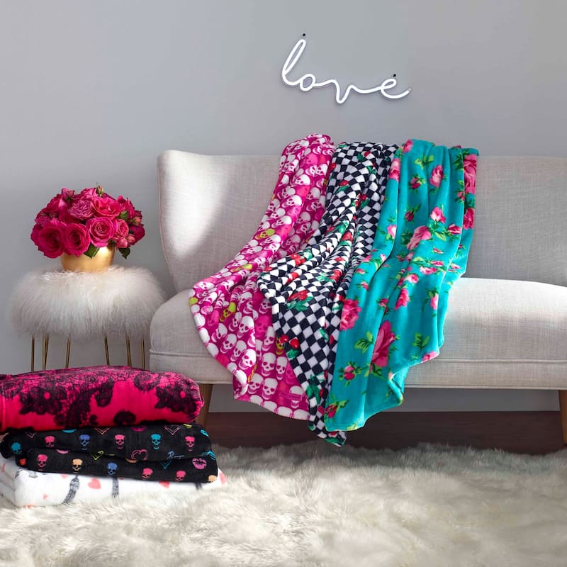 Betsey Johnson Ultra Plush Throw