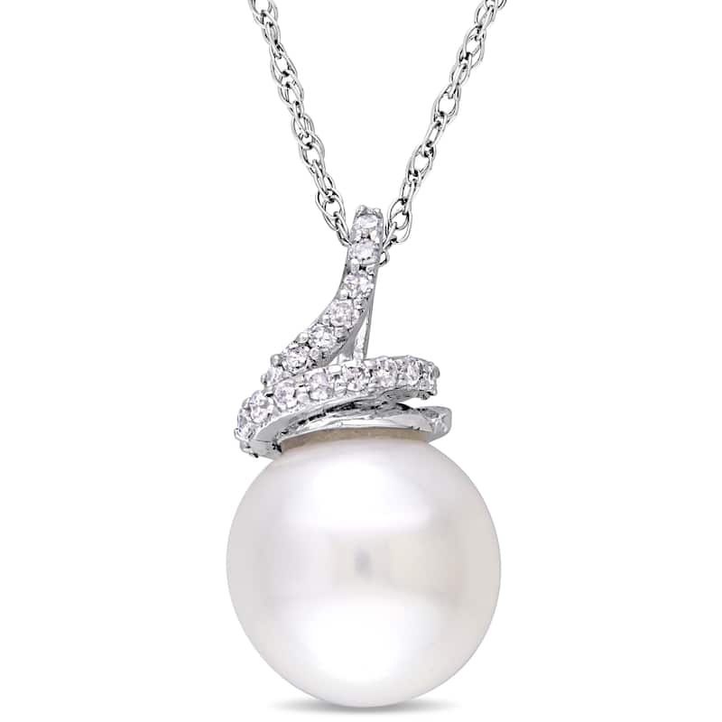 Miadora 10k White Gold CFW Pearl 1/10ct TDW Diamond Swirl Necklace (9-10mm) - N/A