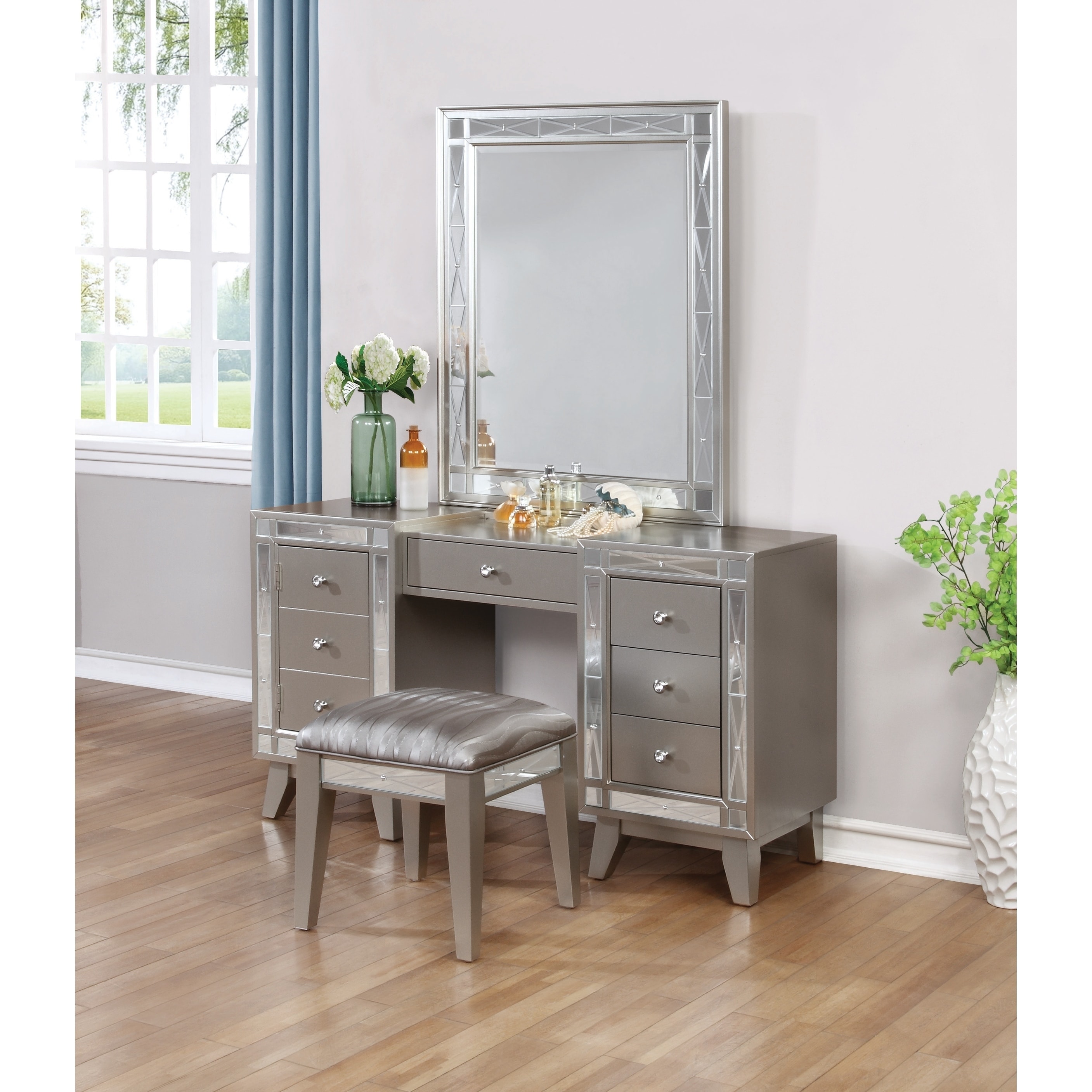 Shop Silver Orchid Barriscale Contemporary Vanity Desk And Stool