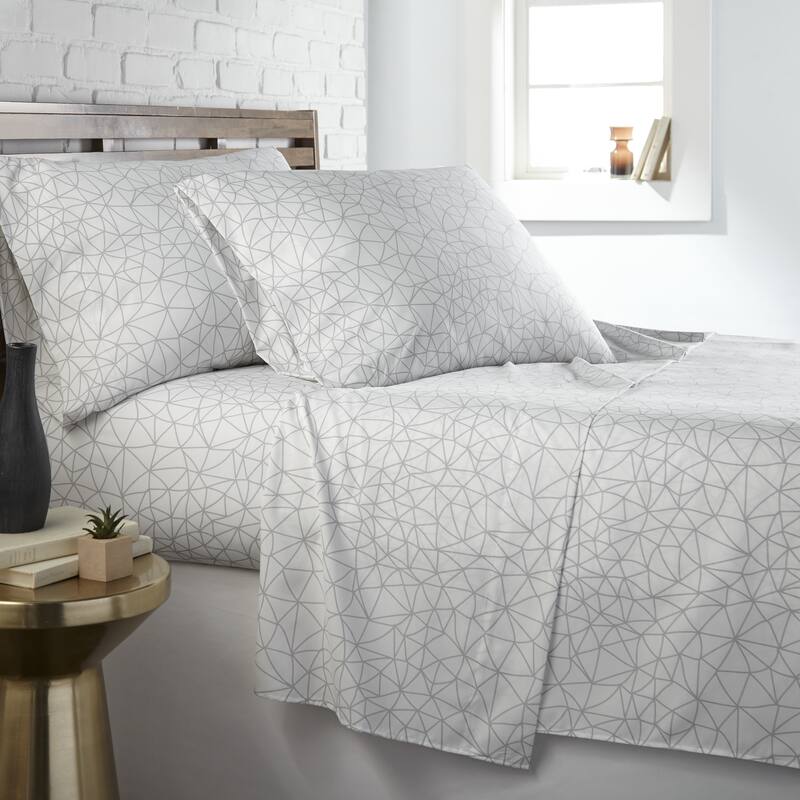 Vilano Choice Ultra-Soft Geometric Maze 4-piece Printed Bed Sheet Set - white with grey - Twin