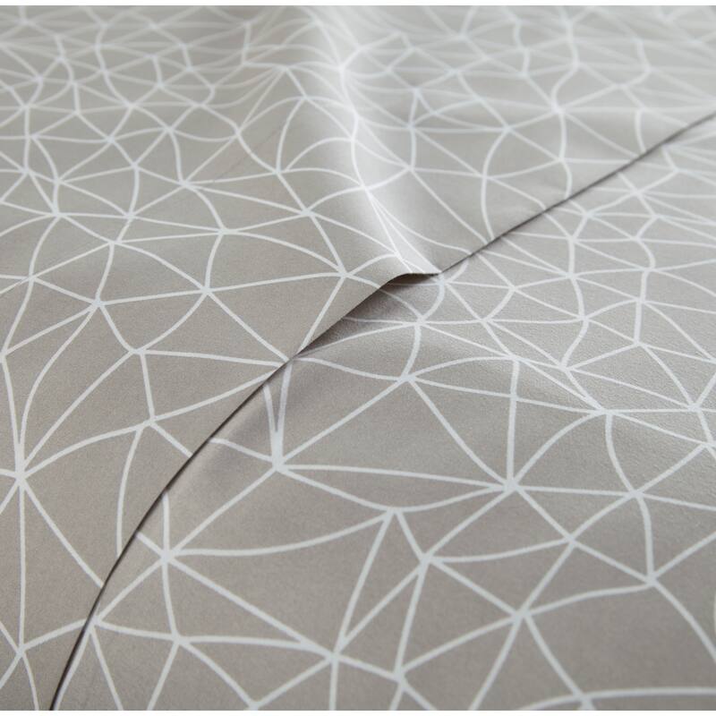 Vilano Choice Ultra-Soft Geometric Maze 4-piece Printed Bed Sheet Set