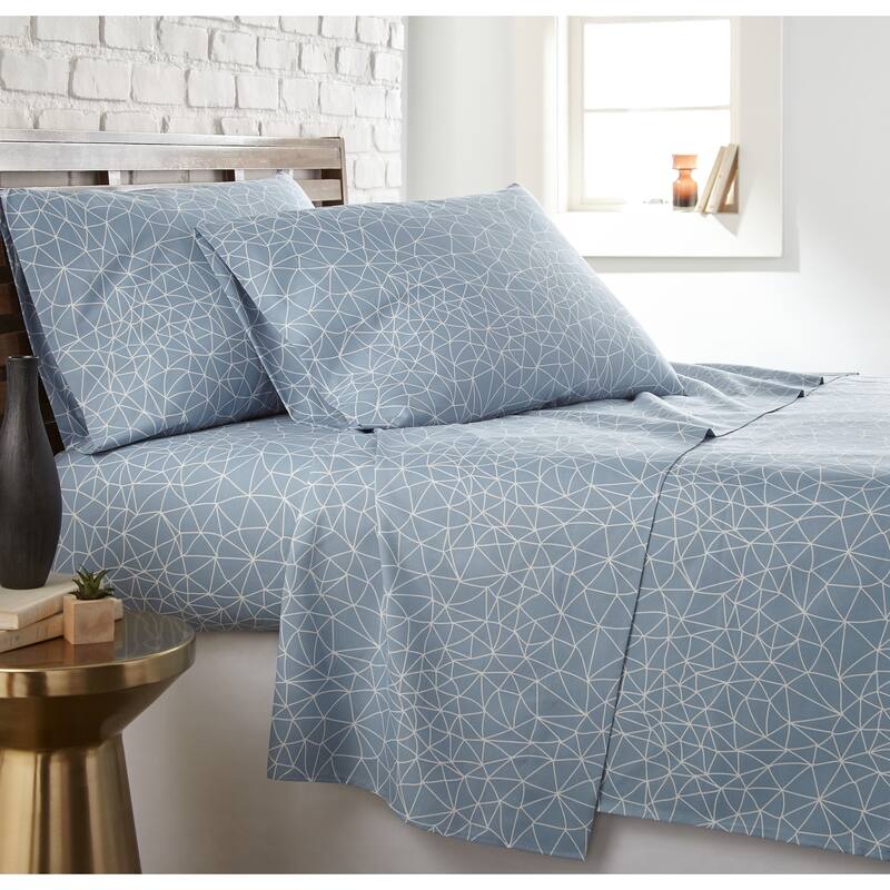 Vilano Choice Ultra-Soft Geometric Maze 4-piece Printed Bed Sheet Set - light blue with white geometric maze print - King