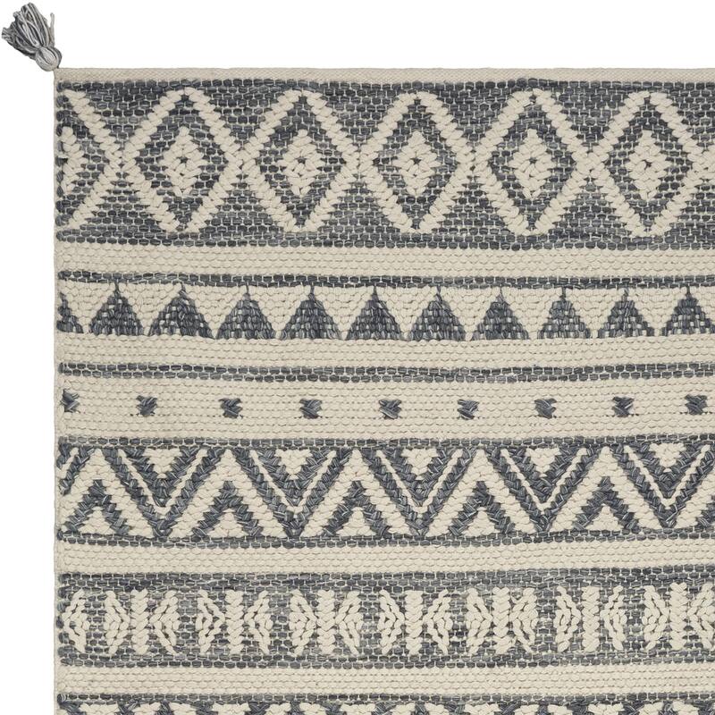 Grey Scandinavian Tribal Hand-woven Jute Rug