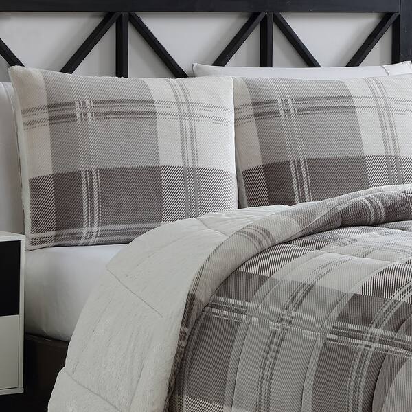 Shop Vcny Home Cole Plaid Faux Fur Comforter Set Overstock