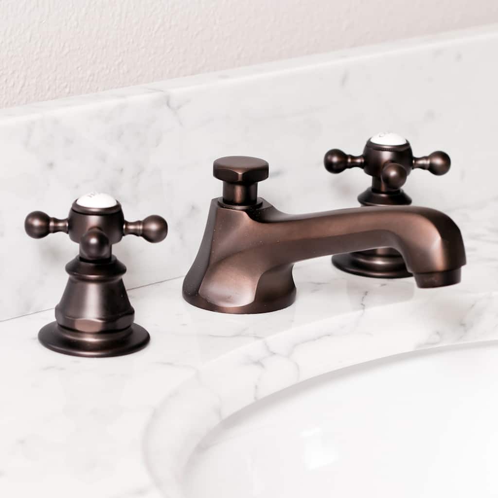 American 20th Century Classic Widespread Lavatory F2-0009 Faucets With Pop-Up Drain in Oil-rubbed Bronze Finish