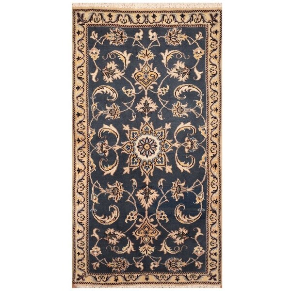 Handmade Nain Wool and Silk Rug (Iran) - 2'5 x 4'6