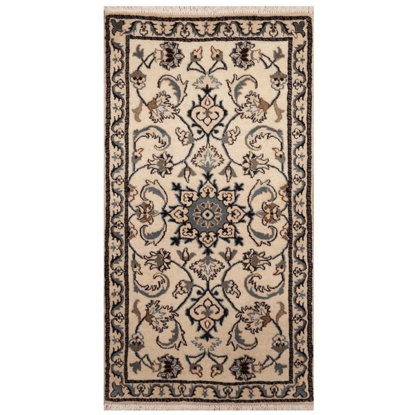Handmade Nain Wool and Silk Rug (Iran) - 2'3 x 4'5