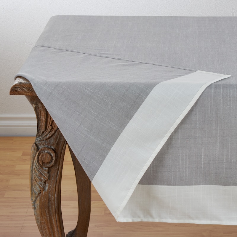 Poly Tablecloth With Banded Border