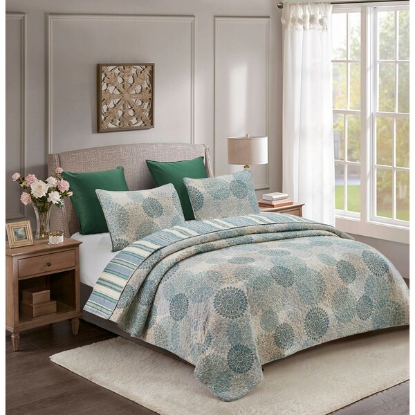 Shop Seraphine Chic Medallion Reversible 3 Piece Quilt Set - Free ...