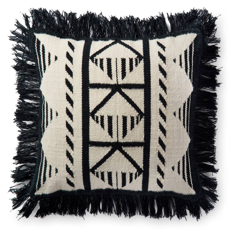 Indoor/ Outdoor Black/ Ivory Southwest 22-inch Throw Pillow with Fringe