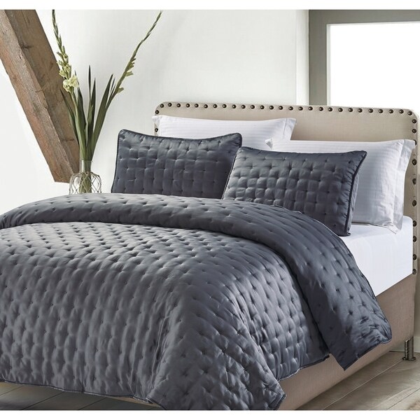 Hotel Masterpiece Design Coverlet Set