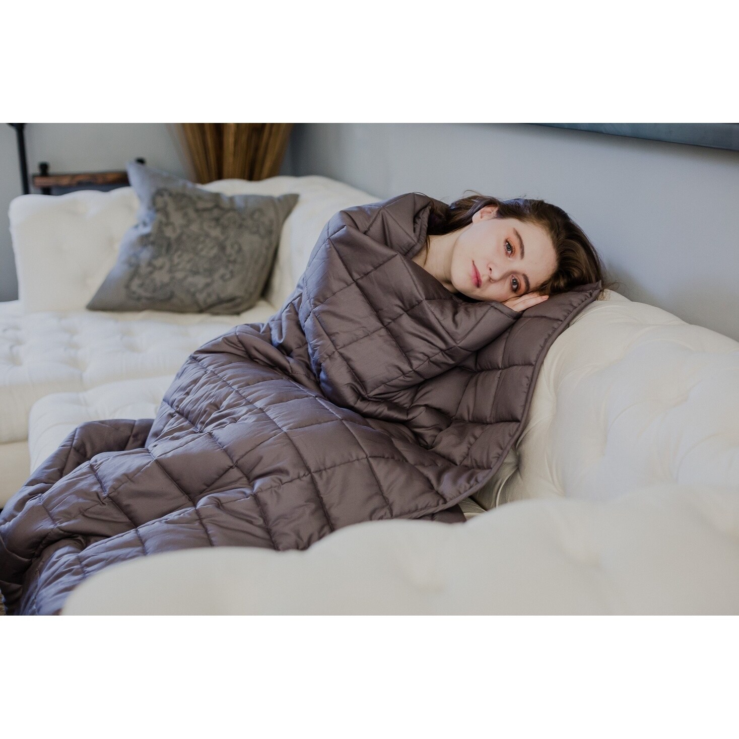 Weighted outlet blanket overstock