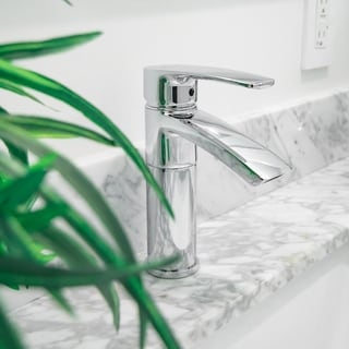 Ariana 7" Single Hole Bathroom Sink Faucet with Swivel Spout