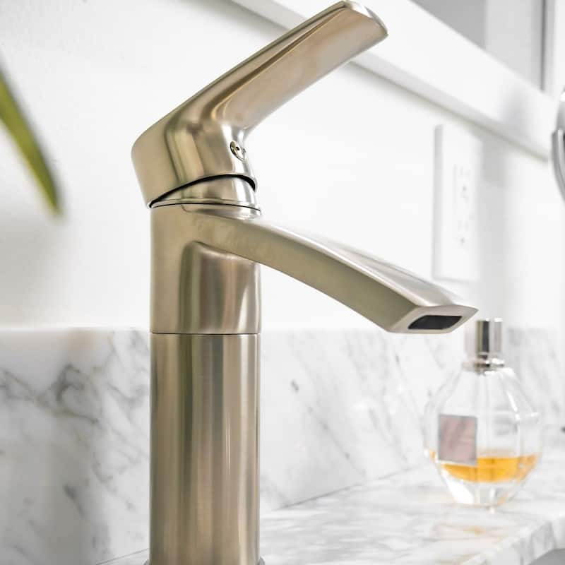 Ariana 7" Single Hole Bathroom Sink Faucet with Swivel Spout