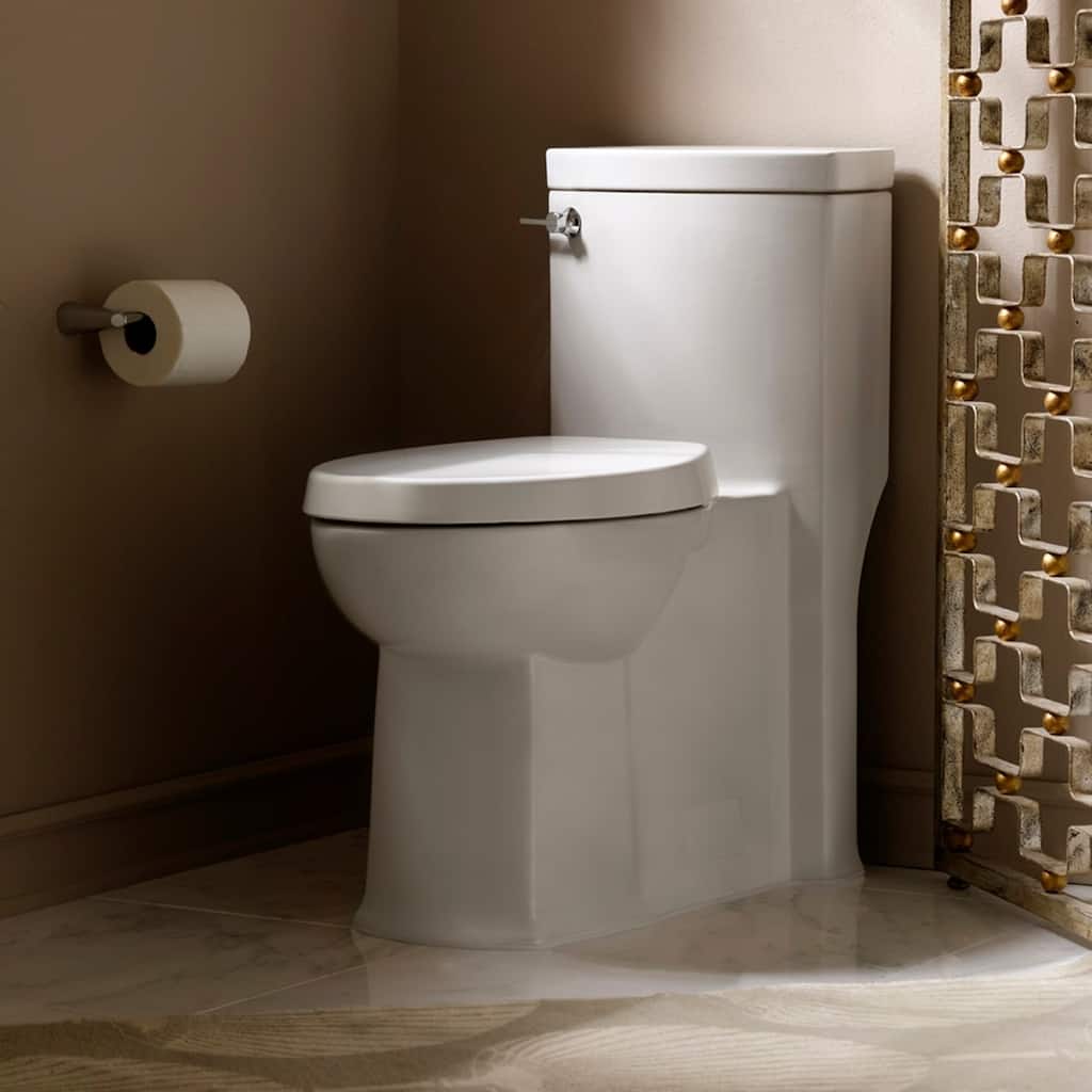 American Standard Boulevard FloWise Right Height Elongated One-Piece Toilet with Right Hand Trip Lever 2891.813.020 White