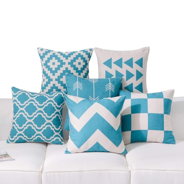 Bed bath and outlet beyond throw pillows