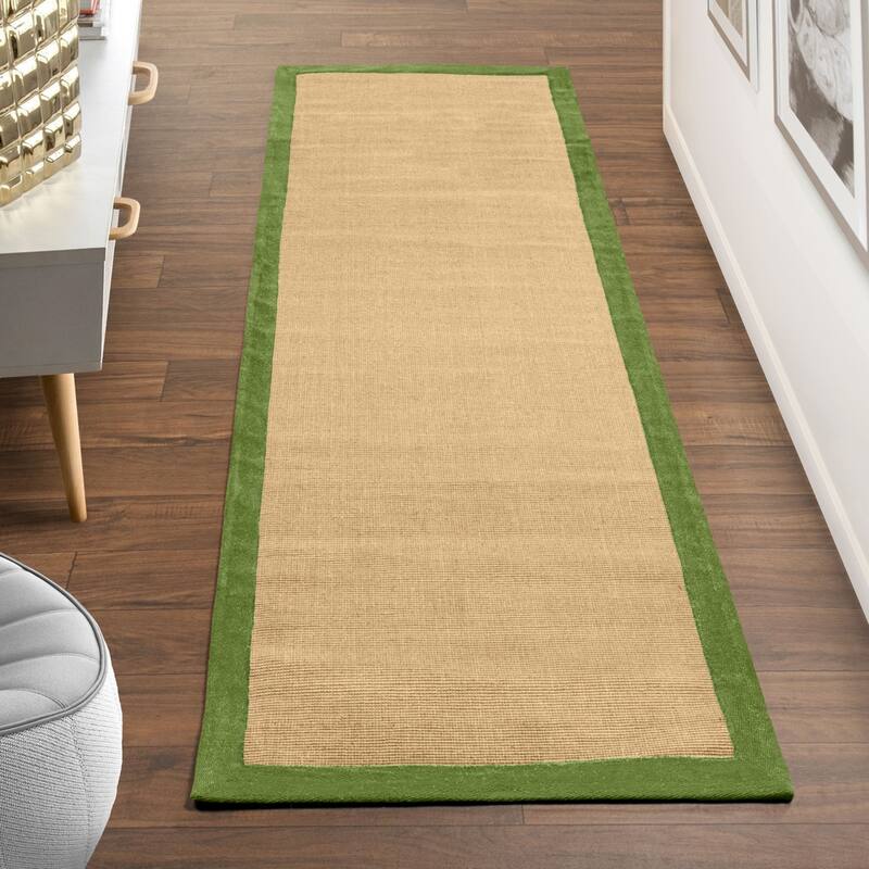 Superior Nathaly Hand-Woven Jute Indoor Area Rug