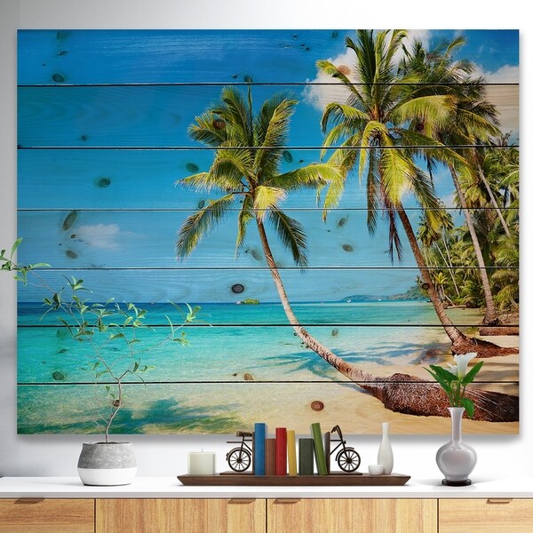 Designart 'Tropical Beach' Photography Seascape Print on Natural Pine Wood - Green