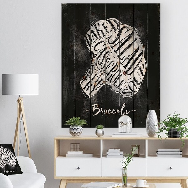 Designart 'Broccoli cutting scheme chalk' Farmhouse Food Painting Print on Natural Pine Wood - Black