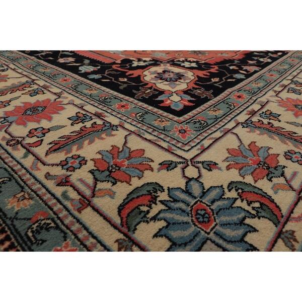 Romanian Feraghan Farehan Hand Knotted 100 Wool Persian Romanian Feraghan Farehan Hand Knotted