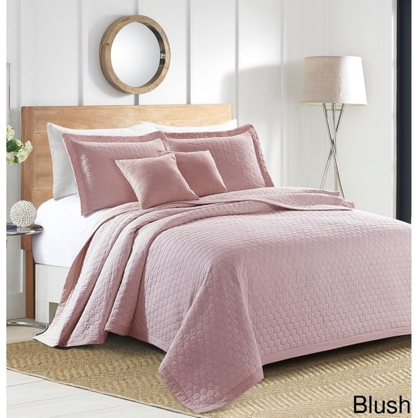 Sherry Kline Rombo Embroidered 3-piece Quilt Set - On Sale - Bed Bath &  Beyond - 23128983