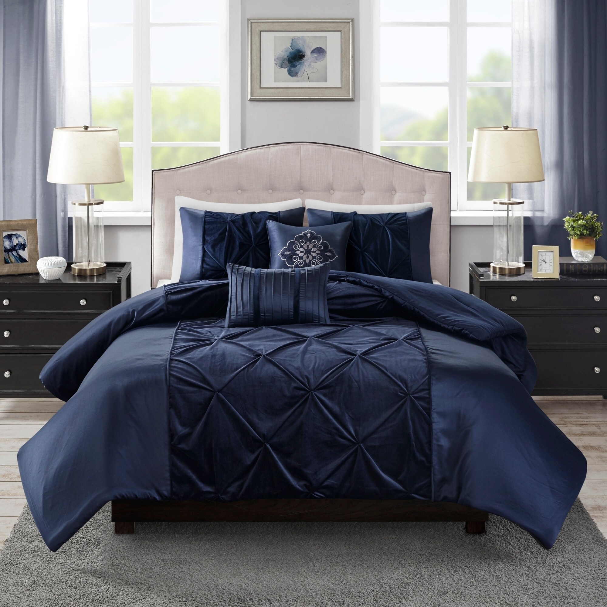 Shop Madison Park Delora Faux Velvet 5 Piece Duvet Cover Set 2