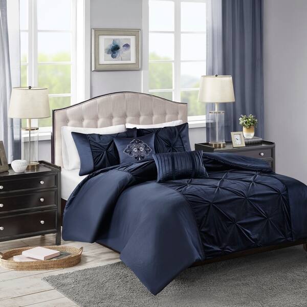 Shop Madison Park Delora Faux Velvet 5 Piece Duvet Cover Set 2
