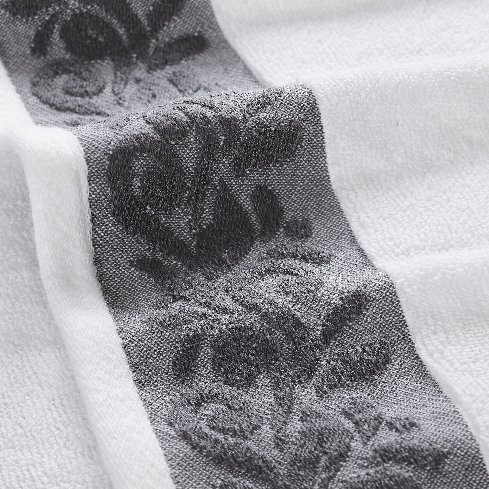 Details about   Amrapur Overseas 600 GSM 6-Piece Towel Set with Filgree Jacquard Border Silver 