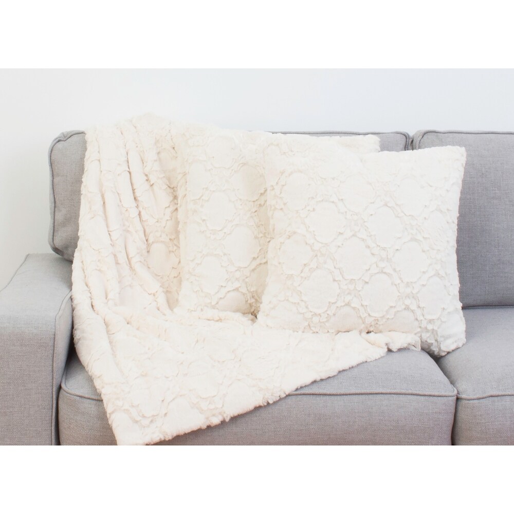 thro studio set of 2 pillows