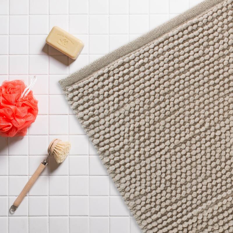 DII Chunky Popcorn Absorbent Microfiber Bath Mat
